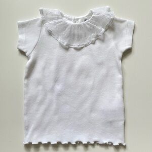 Bonpoint Baby Girl White Ribbed T-Shirt with Lace Ruffle Collar - Size 12M